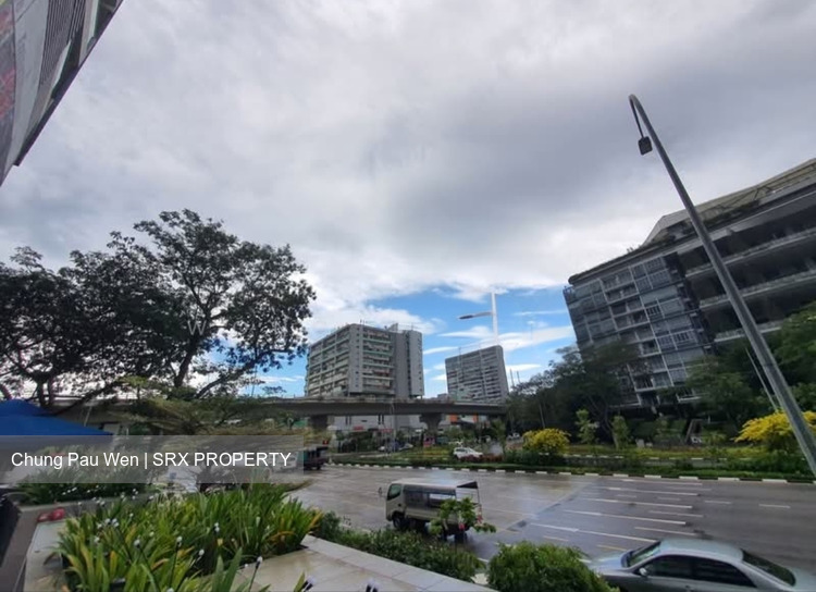 Kap (D21), Retail #570033741